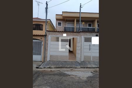 Casa à venda com 120m², 3 quartos e 2 vagasFachada