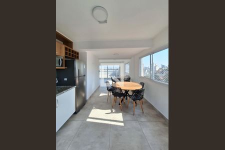 Apartamento para alugar com 42m², 2 quartos e sem vaga Apartamento para alugar com 42m², 2 quartos e sem vagaÁrea comum - Salão de festas