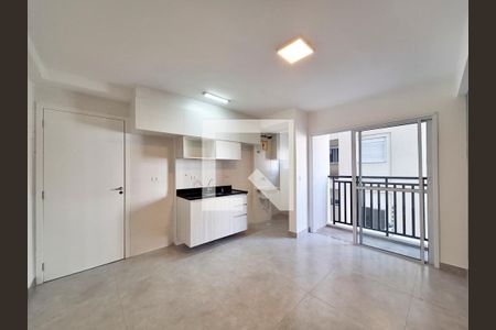 Sala/Cozinha de apartamento para alugar com 2 quartos, 42m² em Parada Inglesa, São Paulo