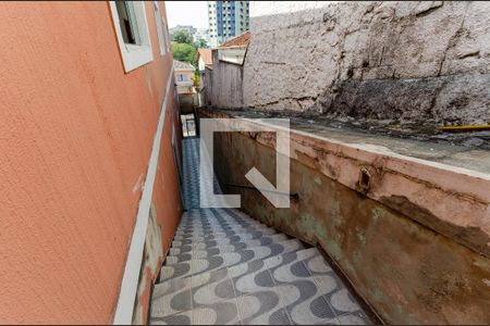 Casa para alugar com 50m², 2 quartos e sem vagaEscada