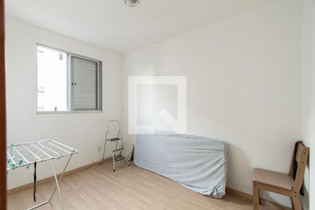 Quarto 2 de apartamento para alugar com 2 quartos, 47m² em Jardim São Carlos, Sorocaba
