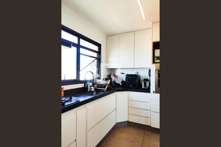 Apartamento à venda com 143m², 3 quartos e 2 vagasCozinha