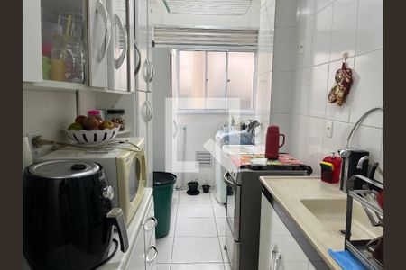 Cozinha  de apartamento à venda com 2 quartos, 43m² em Água Branca, São Paulo