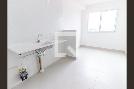 Sala/Cozinha de apartamento para alugar com 1 quarto, 24m² em Vila Cláudia, São Paulo