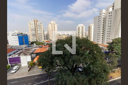 Apartamento à venda com 171m², 3 quartos e 2 vagasQuarto 2 - Vista