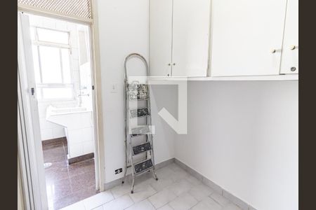 Apartamento à venda com 171m², 3 quartos e 2 vagasQuarto de Serviço