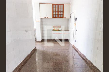 Apartamento à venda com 171m², 3 quartos e 2 vagasCozinha