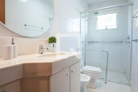 Casa de condomínio à venda com 850m², 4 quartos e 6 vagasbanheiro suíte 3