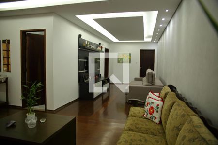 Casa à venda com 222m², 4 quartos e 3 vagasSala