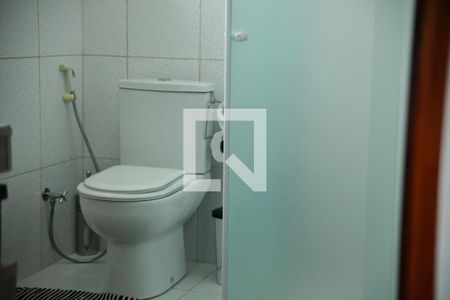 Casa à venda com 222m², 4 quartos e 3 vagasBanheiro da Suíte 3