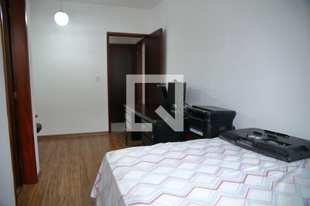 Casa à venda com 222m², 4 quartos e 3 vagasSuíte 2