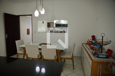 Casa à venda com 222m², 4 quartos e 3 vagasCozinha