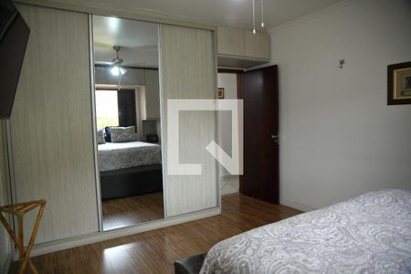 Casa à venda com 222m², 4 quartos e 3 vagasSuíte 3