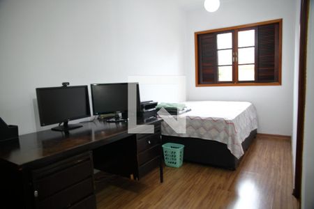 Casa à venda com 222m², 4 quartos e 3 vagasSuíte 2