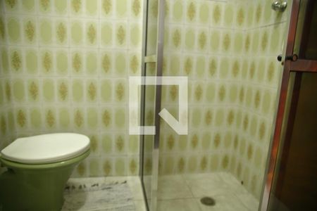 Casa à venda com 222m², 4 quartos e 3 vagasBanheiro da Suíte 1