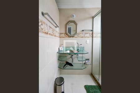 Banheiro da suíte  de apartamento para alugar com 2 quartos, 75m² em Leblon, Rio de Janeiro