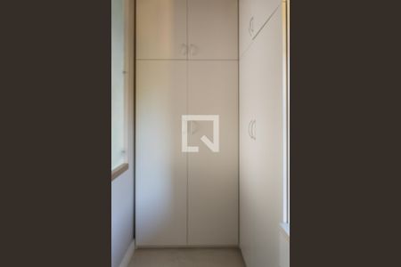 Casa de condomínio à venda com 260m², 3 quartos e 2 vagasEscritório