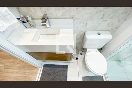 Apartamento à venda com 50m², 2 quartos e 1 vaga Apartamento à venda com 50m², 2 quartos e 1 vagaBanheiro