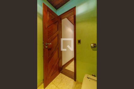 Casa de condomínio à venda com 469m², 3 quartos e 1 vagaLavabo