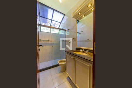 Casa de condomínio à venda com 469m², 3 quartos e 1 vagaBanheiro