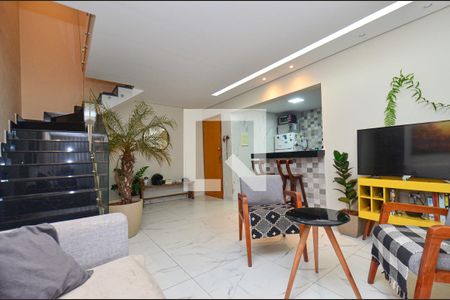 Sala de estar de apartamento à venda com 2 quartos, 157m² em Dom Joaquim, Belo Horizonte
