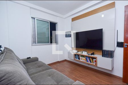 Quarto1 de apartamento à venda com 2 quartos, 157m² em Fernão Dias, Belo Horizonte