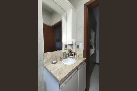 Banheiro da Suíte 1 de casa para alugar com 4 quartos, 145m² em Feitoria, São Leopoldo