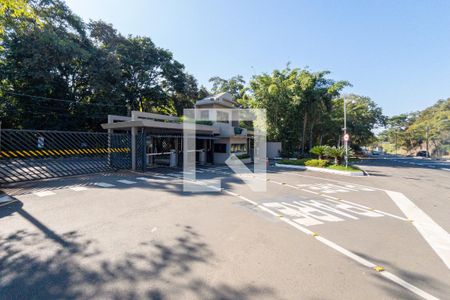 Casa de condomínio para alugar com 600m², 4 quartos e 2 vagas Casa de condomínio para alugar com 600m², 4 quartos e 2 vagasFachada do Condomínio