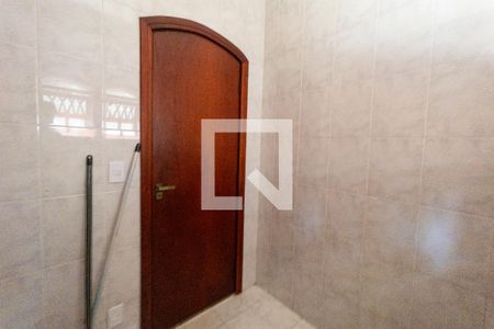 Casa de condomínio para alugar com 600m², 4 quartos e 2 vagas Casa de condomínio para alugar com 600m², 4 quartos e 2 vagasDispensa