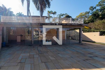 Casa de condomínio para alugar com 600m², 4 quartos e 2 vagas Casa de condomínio para alugar com 600m², 4 quartos e 2 vagasChurrasqueira