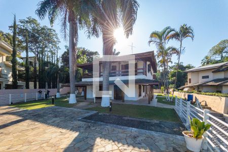 Casa de condomínio para alugar com 600m², 4 quartos e 2 vagas Casa de condomínio para alugar com 600m², 4 quartos e 2 vagasFachada da Casa