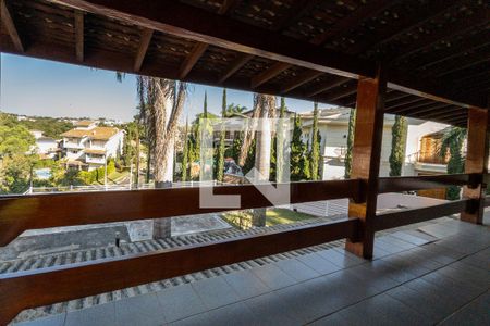 Casa de condomínio para alugar com 600m², 4 quartos e 2 vagas Casa de condomínio para alugar com 600m², 4 quartos e 2 vagasVaranda da Suíte Master