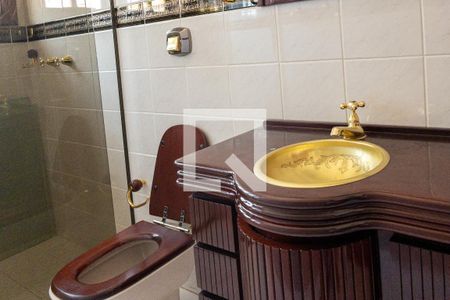 Casa de condomínio para alugar com 600m², 4 quartos e 2 vagas Casa de condomínio para alugar com 600m², 4 quartos e 2 vagasBanheiro Social