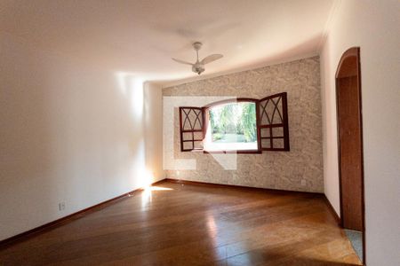 Casa de condomínio para alugar com 600m², 4 quartos e 2 vagas Casa de condomínio para alugar com 600m², 4 quartos e 2 vagasSuíte 4