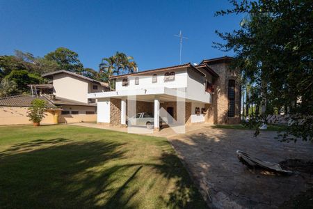 Casa de condomínio para alugar com 600m², 4 quartos e 2 vagas Casa de condomínio para alugar com 600m², 4 quartos e 2 vagasFachada dos Fundos