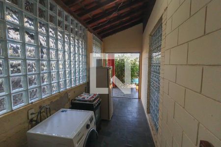 Casa à venda com 1400m², 6 quartos e 5 vagasCozinha e Área de Serviço