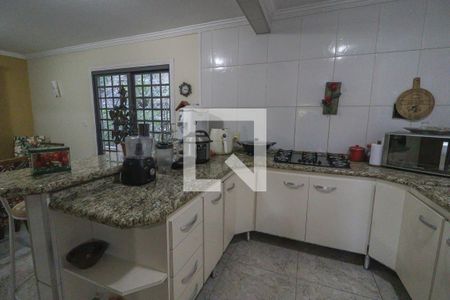 Casa à venda com 1400m², 6 quartos e 5 vagasCozinha e Área de Serviço