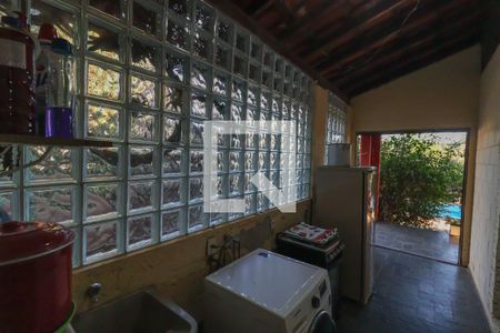 Casa à venda com 1400m², 6 quartos e 5 vagasCozinha e Área de Serviço