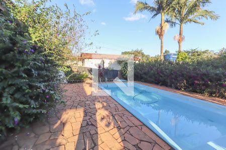 Casa à venda com 1400m², 6 quartos e 5 vagasQuintal