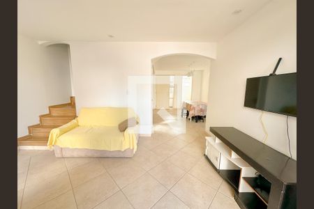 Sala de TV de apartamento para alugar com 3 quartos, 120m² em Ingleses do Rio Vermelho, Florianópolis