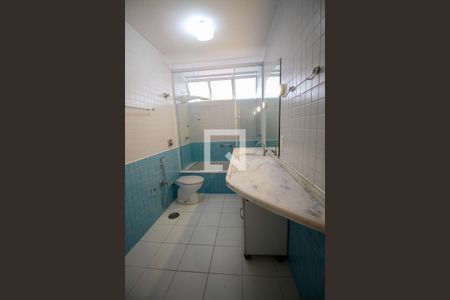 Apartamento à venda com 140m², 3 quartos e sem vaga Apartamento à venda com 140m², 3 quartos e sem vagaBanheiro da Suíte
