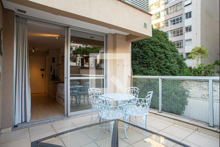 Varanda da Sala/Quarto de kitnet/studio para alugar com 1 quarto, 25m² em Consolação, São Paulo