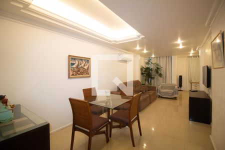 Sala de apartamento para alugar com 2 quartos, 85m² em Leme, Rio de Janeiro