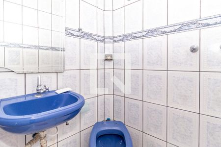 Banheiro  de casa para alugar com 1 quarto, 43m² em Vila Matilde, São Paulo