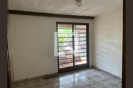 Casa à venda com 364m², 3 quartos e 3 vagasSala
