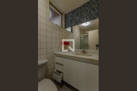 Apartamento à venda com 111m², 3 quartos e 1 vagaBanheiro Social