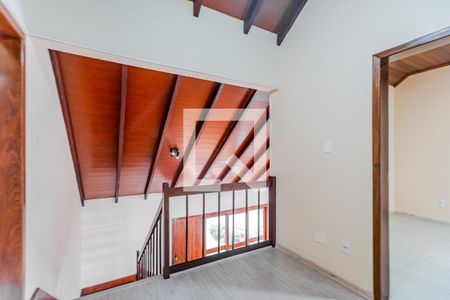 Casa de condomínio à venda com 234m², 3 quartos e 2 vagasCorredor