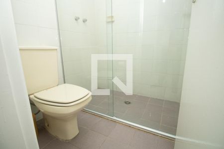 Banheiro, box e louça sanitária  de apartamento para alugar com 1 quarto, 37m² em Moema, São Paulo