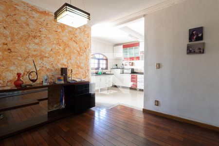 Sala de casa à venda com 3 quartos, 90m² em Vila Lúcia, São Paulo