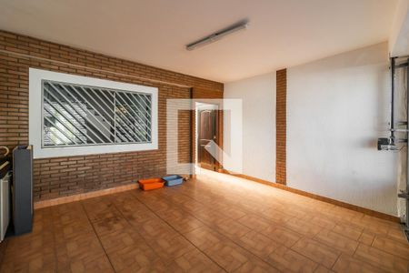 Casa à venda com 269m², 3 quartos e 2 vagas Casa à venda com 269m², 3 quartos e 2 vagasGaragem